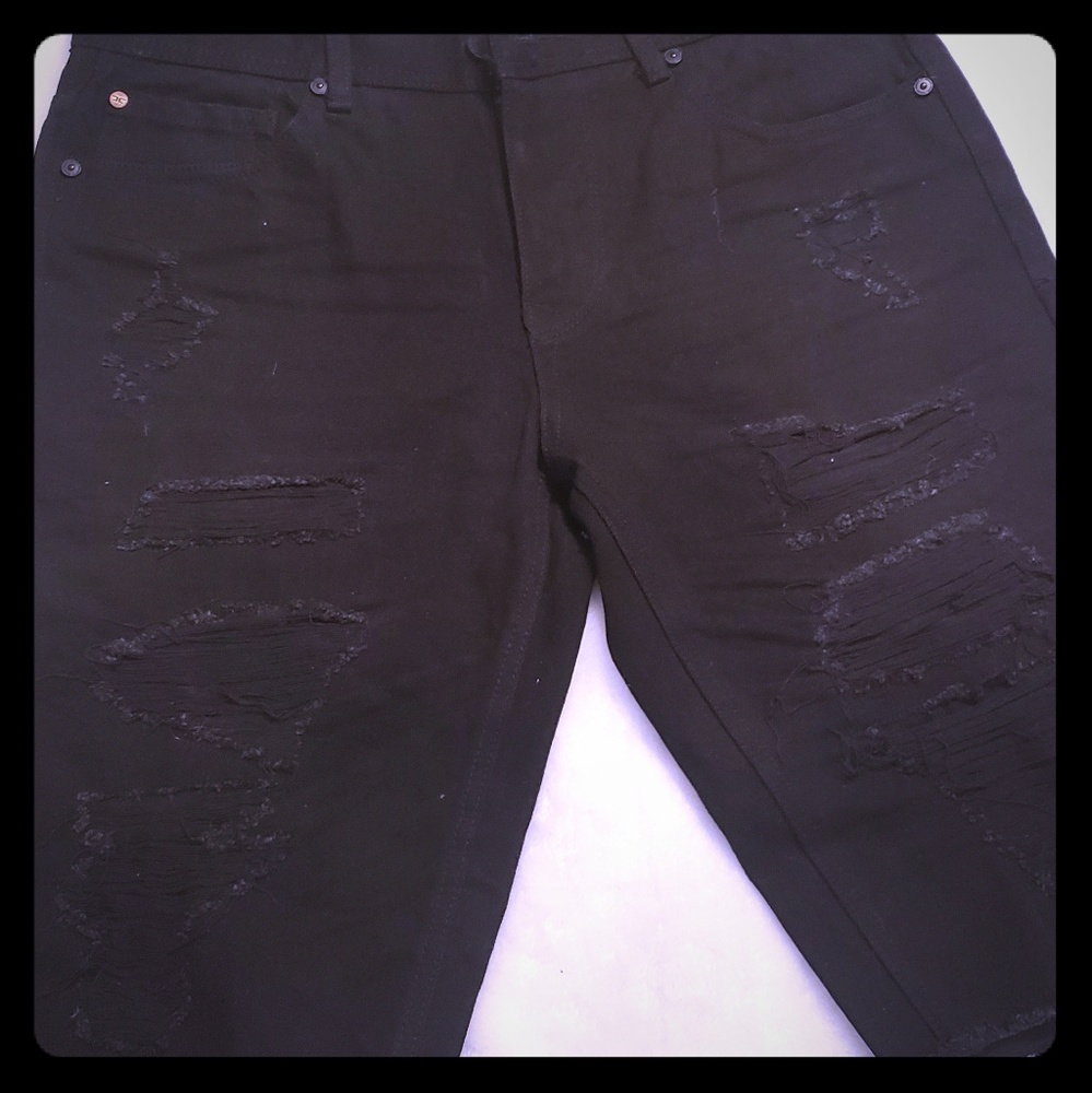 Stylish Men's Black Distressed Shorts